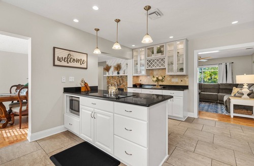 South Sarasota House | Roselawn St | Private Pool, Covered Patio + Fire Pit!