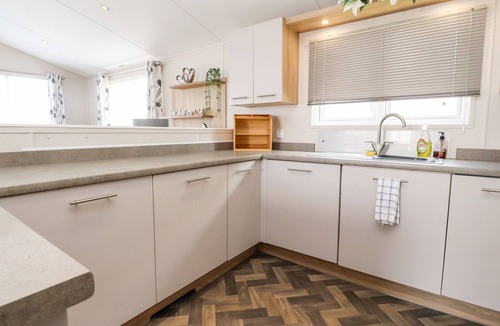 Morecambe Cottage | Rosella 38