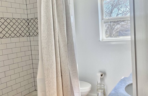 McKinney House | RoseMary Barndominium Unit B