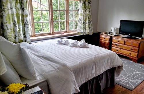 Claygate House | Rosemead Guest House