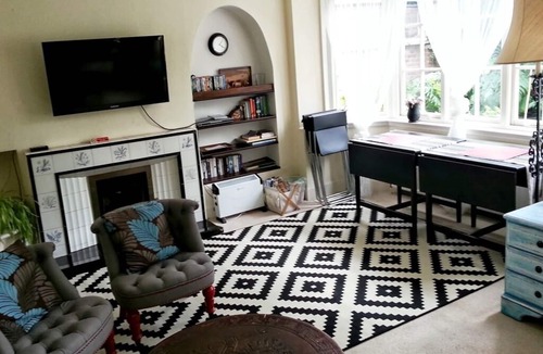 Claygate House | Rosemead Guest House