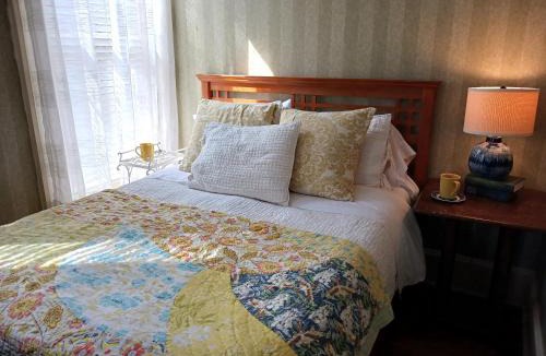 Downtown Little Rock Bed & Breakfast | Rosemont B&B Cottages