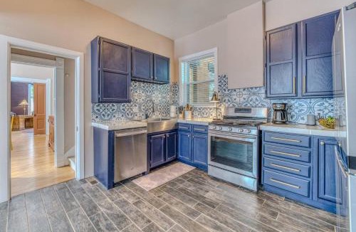 Florence House | Rosemont
