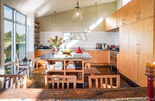 Wellington House | Roseneath Escape - Panoramic Harbour Views