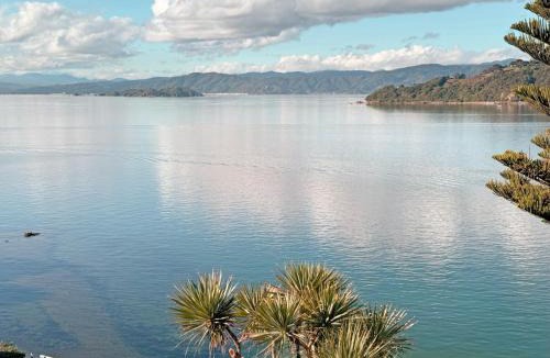 Wellington House | Roseneath Sea-view Haven Wellington