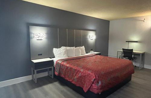 Roseville Hotel | Roseville Inn