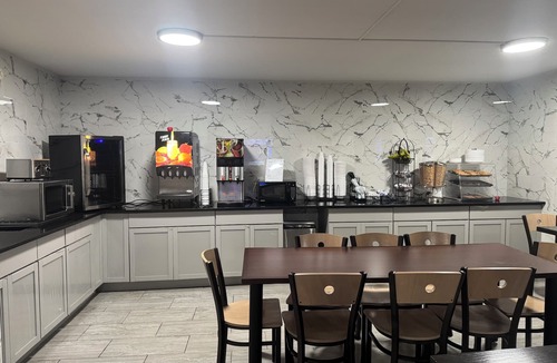 Roseville Hotel | Roseville Inn