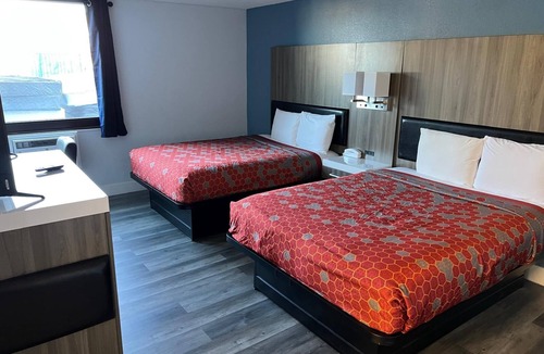 Roseville Hotel | Roseville Inn