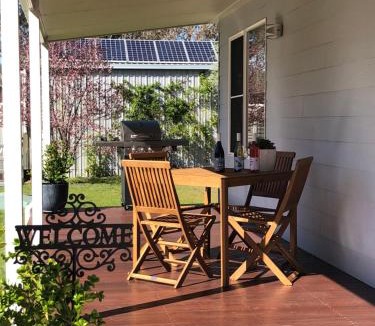 Grattai Bed & Breakfast | Rosewood Cottage