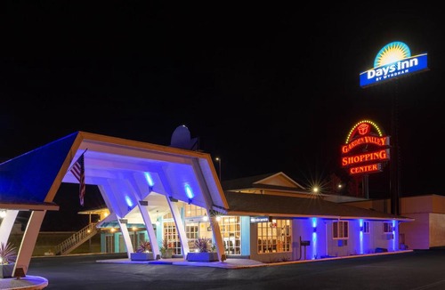 Roseburg Hotel | Rosewood Inn & Suites