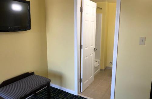 East Wareham Hotel | Rosewood Motel