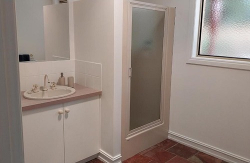 Warrnambool Apartment | Roshnier Apartment