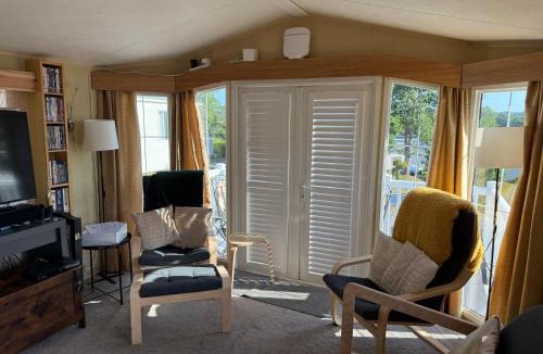 Hamworthy Resort | Rosie at Rockley