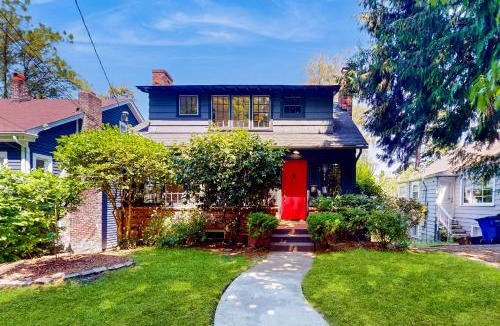 Montlake House | Rosie's Retreat