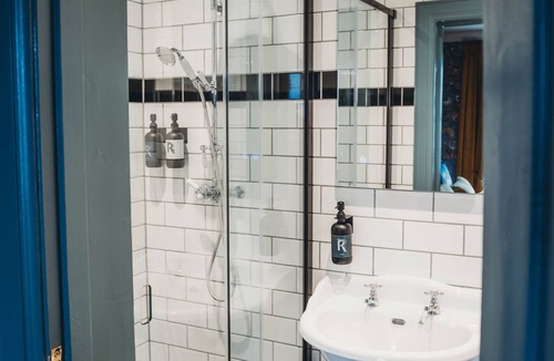 Tobermory House | Roslyn House