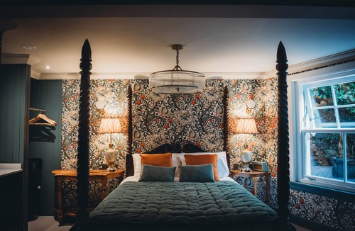 Tobermory House | Roslyn House