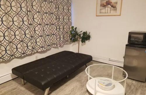 Roslyn House | Roslyn Room 1 Private Bathroom