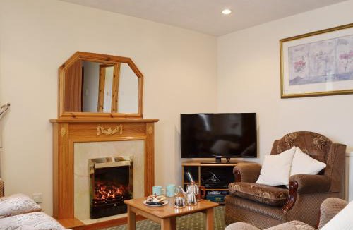 Cairneyhill House | Ross Cottage