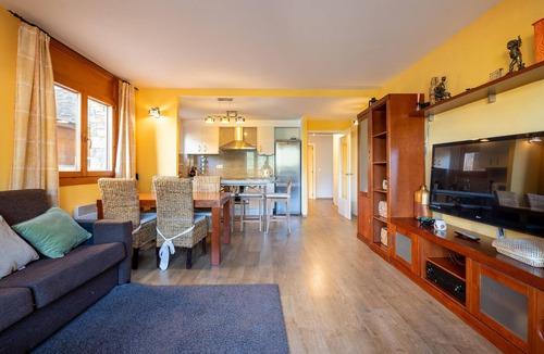 El Tarter Apartment | Rossinyol Apartment for 6, terrace facing El Tarter