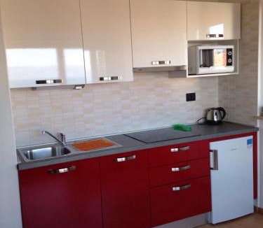 Ravni Apartment | Rosso Apartment 400 m from Beach, Comfortable Stay & Free Parking