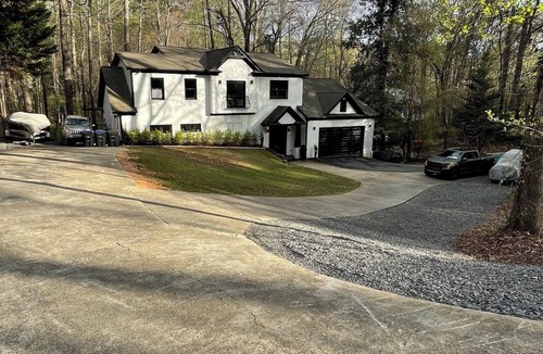 Roswell House | Roswell Downtown Canton St. Entertainer's Dream