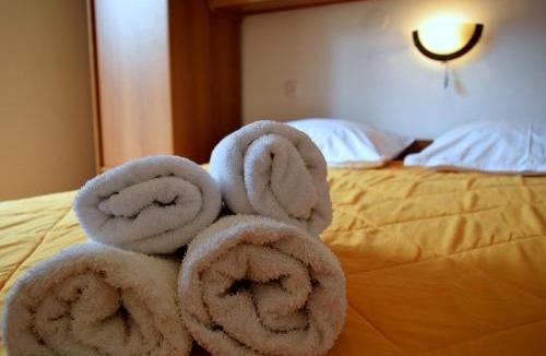Suha Punta House | Rosy Room