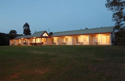 Lovedale Bed & Breakfast | Rothbury Escape