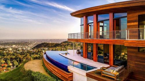 Hollywood Hills Villa | Rouge Elite