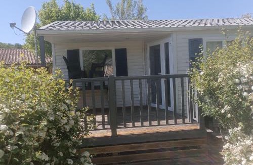 Molieres House | Rouge-gorge - TG2189