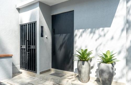 Singakerta Villa | Rouge - Loft Indigo