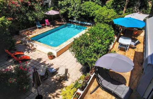 Route d'Arles Bed & Breakfast | Rougetomette