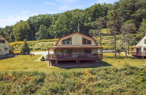 Sabinsville Cabin | Rough Cut Lodge - Hickory Cabin