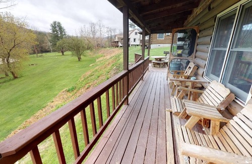 Gaines Cabin | Rough Cut Lodge - Oak Cabin