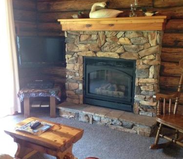 Gaines Hotel | Rough Cut Lodge