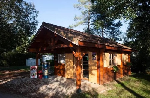Pont-de-Poitte Cabin | Roulotte 21m² 4 persons