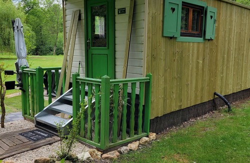 Bonny-sur-Loire House | Roulotte at Moulin de la Fontaine with SPA, river and fishing pond