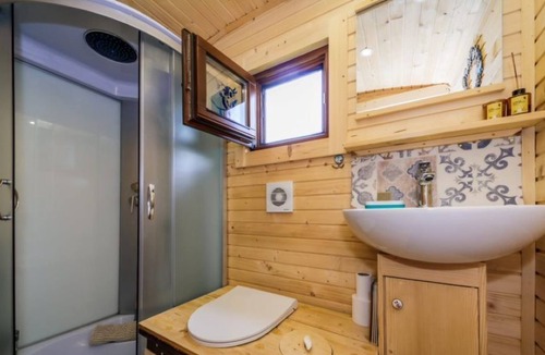 Segur-le-Chateau Ski Chalet | Roulotte Avec Jardin Privatif