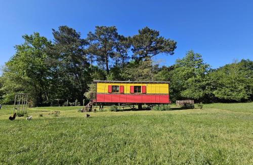 Sigalens House | Roulotte Belle des Prés