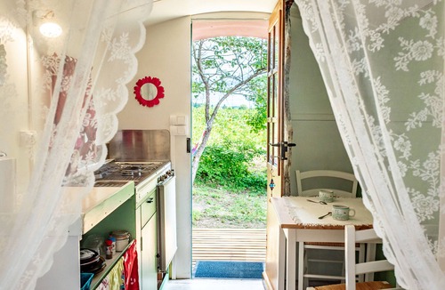 Le Tranger House | Roulotte Coco - Les Gîtes de La Closerie - Charm & Relaxation in Southern Touraine