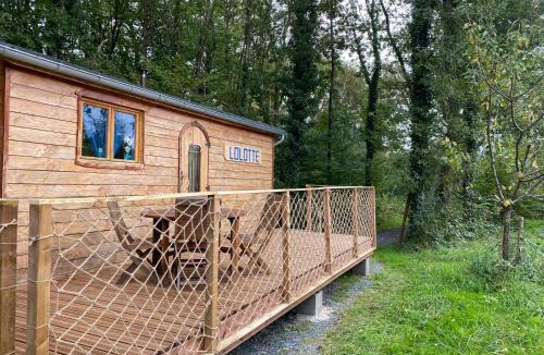 Verneiges Other | Roulotte creusoise