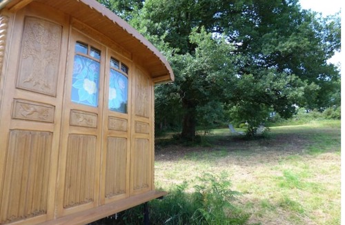 Domfront en Poiraie House | Roulotte en Pleine Nature Près de la Véloscenie