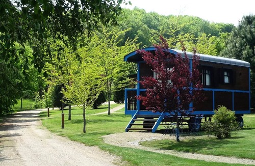 Chamberet Cabin | Roulotte Hôtelière 4 persons