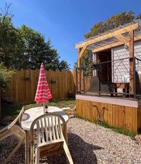 Boudeville Other | Roulotte Providence
