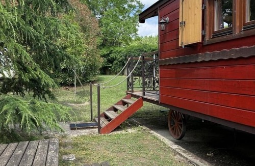 Bage-la-Ville House | Roulotte Romantic - Bage-dommartin