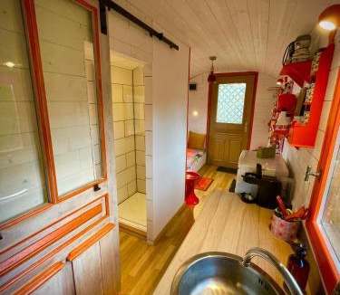 La Vespiere Other | Roulotte Seventies