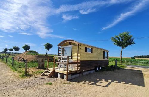 Burthecourt-aux-Chenes Other | Roulotte tout confort au milieu des animaux