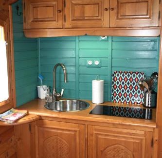 Luz-Saint-Sauveur House | Roulottes Montagne Pyrenees