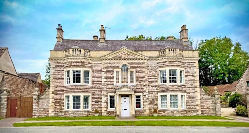 Chipping Sodbury House | Rounceval House