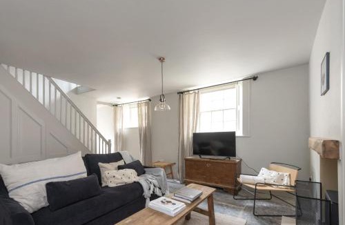 Castle Cary House | Round House Cottage