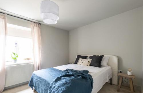 Castle Cary House | Round House Cottage